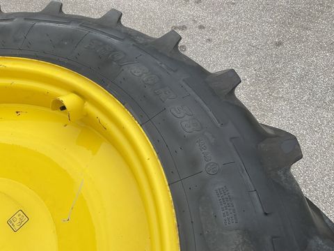 [3260-6333702-8.jpg]