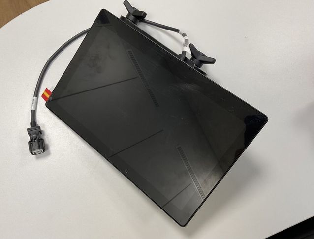 [3260-6451948-0_1.jpg]