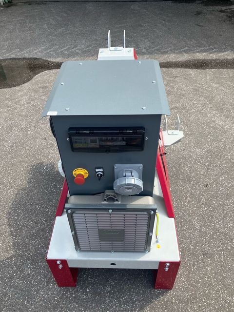 [3260-6470266-4.jpg]