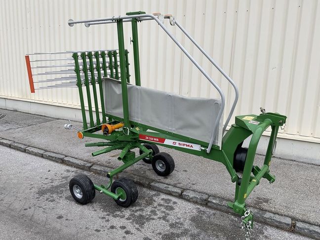 [3260-6495757-0_1.jpg]