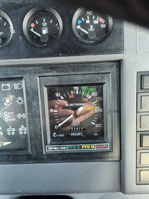 [3260-6549195-14.jpg]