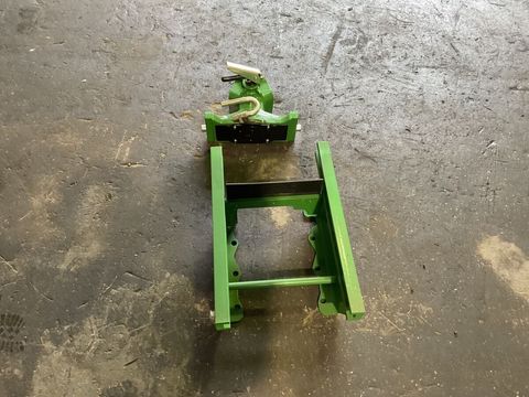 [3260-6664137-5.jpg]