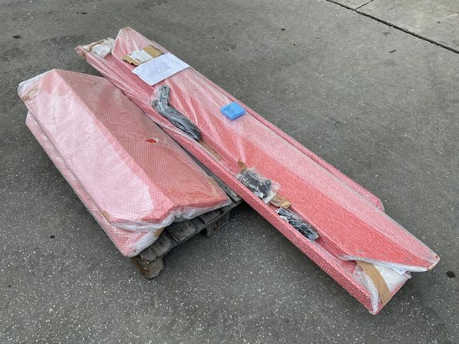 [3260-6712698-0_1.jpg]