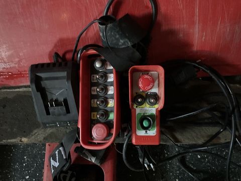 [3260-6765774-8.jpg]