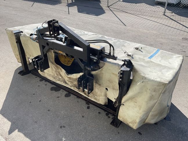 [3260-6777804-0_1.jpg]