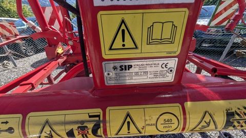 [3290-6328897-7.jpg]