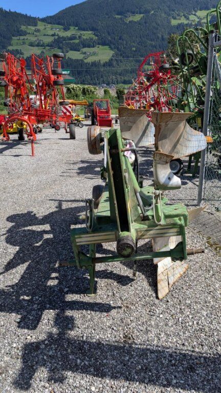 [3290-6328984-2.jpg]