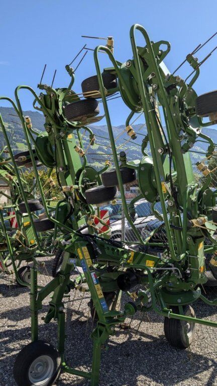 [3290-6458472-5.jpg]