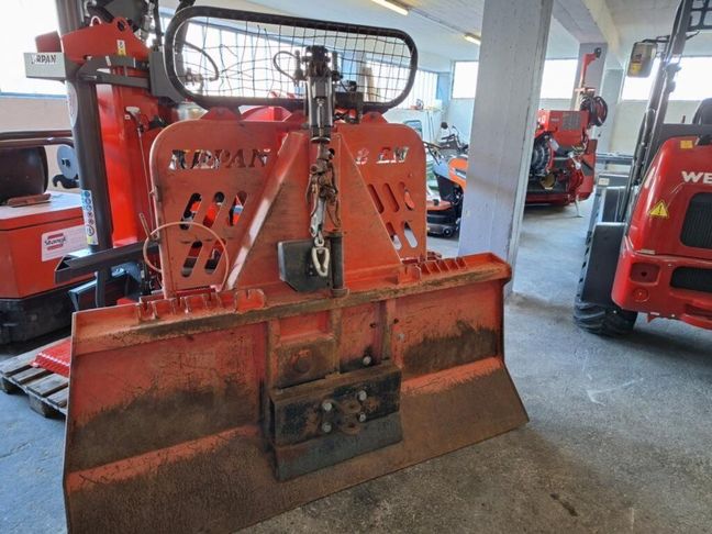 [3290-6604641-0_1.jpg]