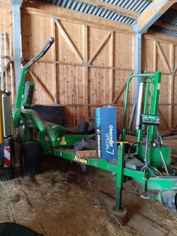 [3290-6709478-0_1.jpg]