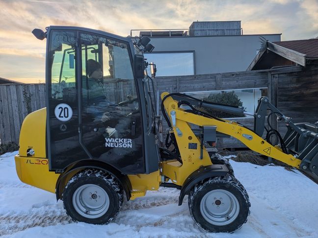 [3290-6727889-0_1.jpg]