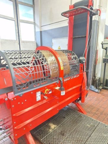 [3290-6757589-0_1.jpg]