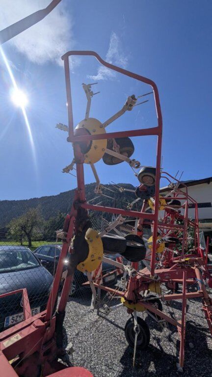 [3290-6875083-7.jpg]