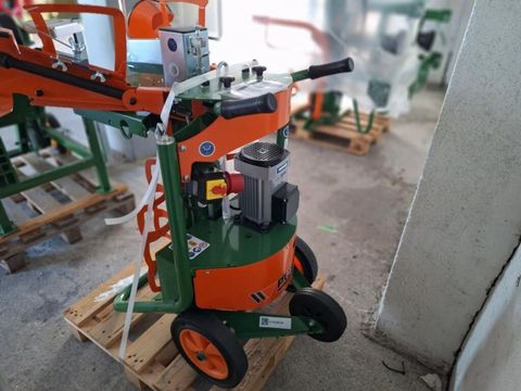 [3290-6875128-2.jpg]