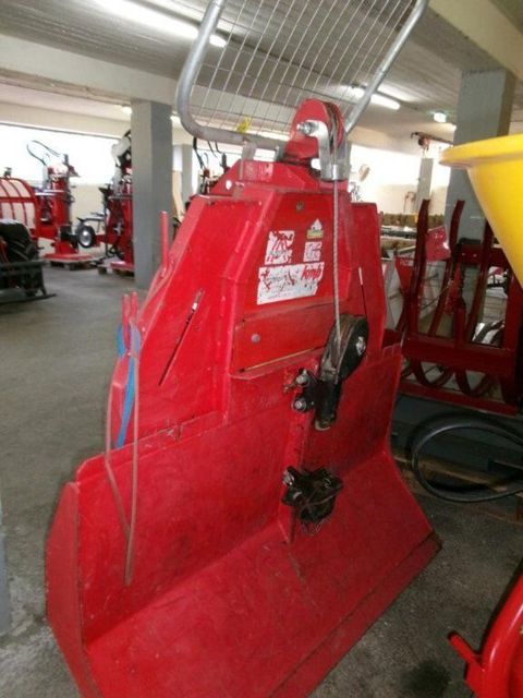 [3290-6875188-1.jpg]