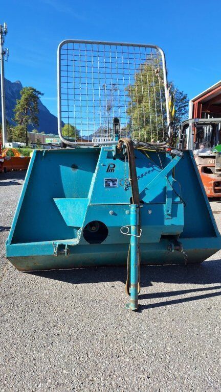 [3290-6884391-3.jpg]