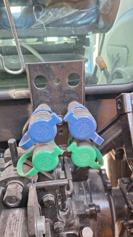 [3290-6884400-5.jpg]