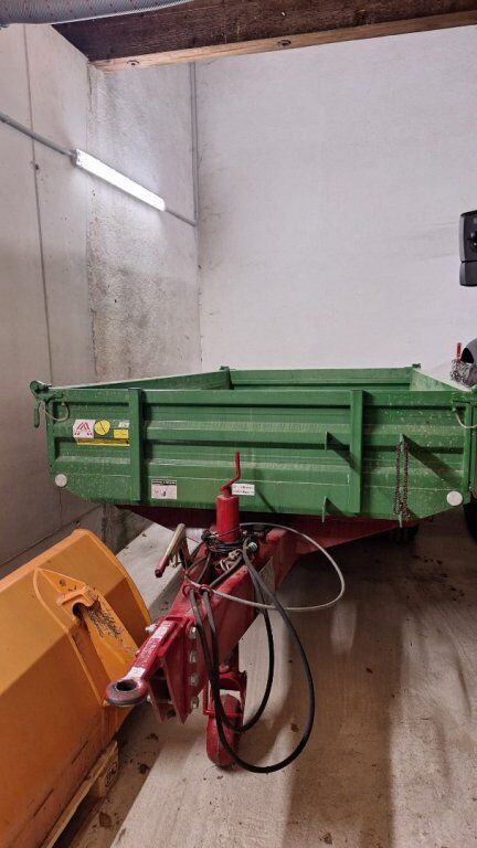 [3290-6884409-2.jpg]