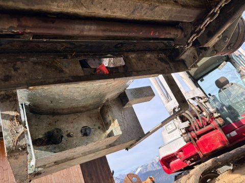 [3290-6888563-9.jpg]