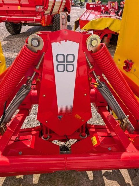 [3290-6888718-5.jpg]