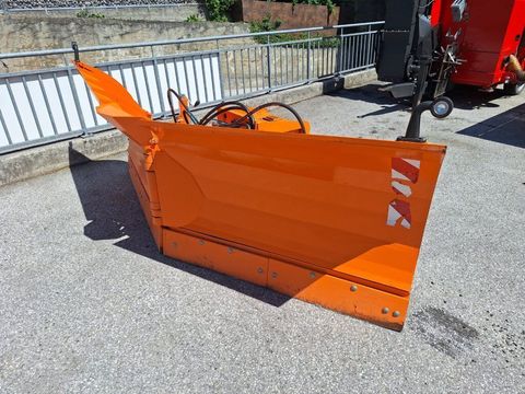 [3290-7433033-4.jpg]