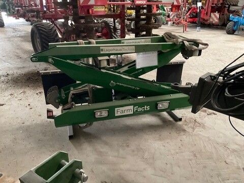 [3293-4883284-3.jpg]