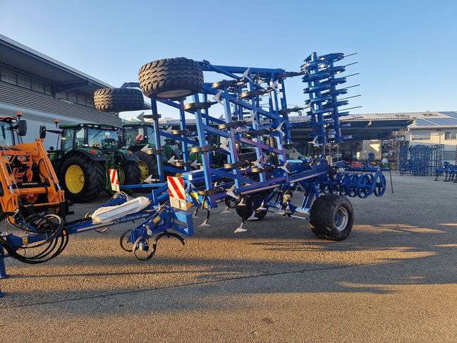 [3293-4888823-0_1.jpg]