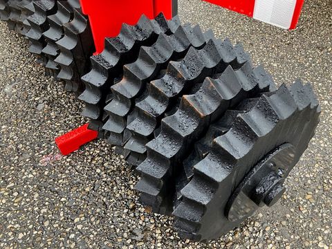 [3293-6625981-9.jpg]