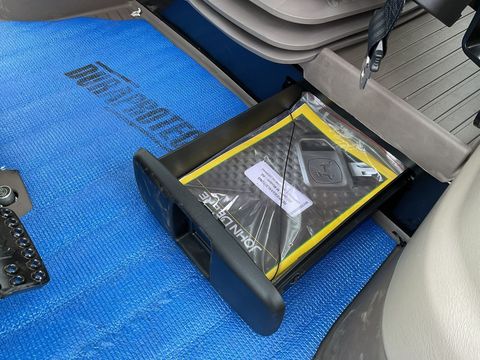 [3293-6652223-29.jpg]