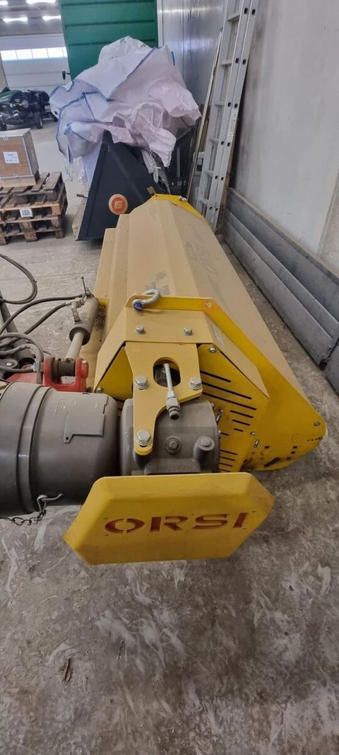 [3293-6746820-5.jpg]