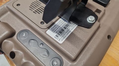 [3293-6749985-2.jpg]