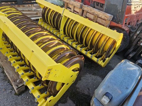 [3293-6757561-3.jpg]