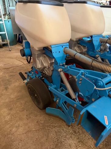 [3293-6777807-0_1.jpg]