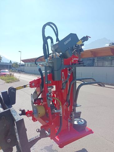 [3313-6348851-0_1.jpg]