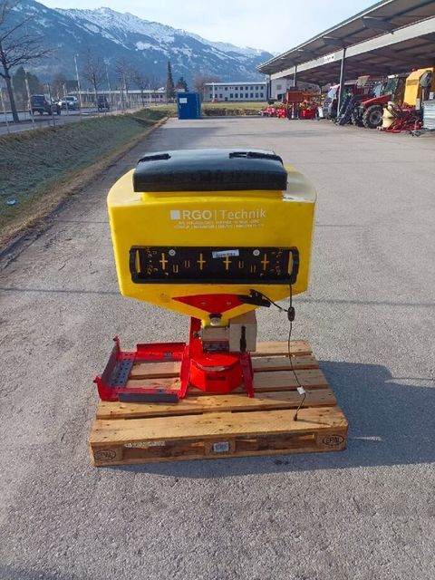 [3313-6754079-3.jpg]