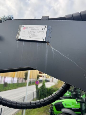 [3319-6319772-2.jpg]