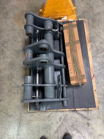 [3319-6364741-3.jpg]