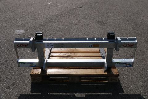 [3342-3566231-6.jpg]