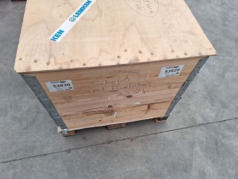 [3342-4175080-9.jpg]