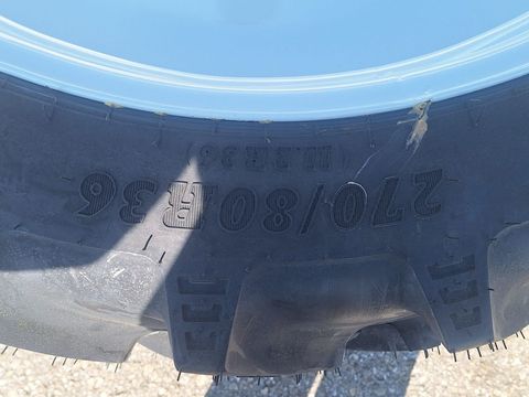 [3342-4199709-9.jpg]