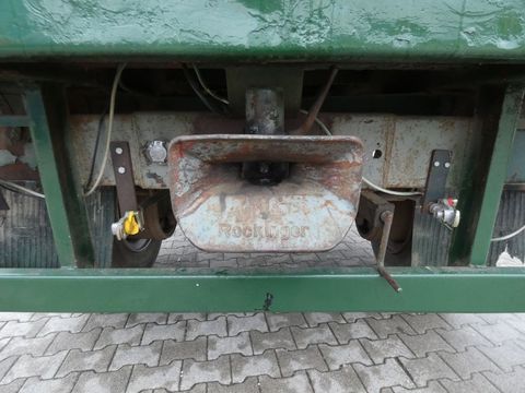 [3342-4320276-13.jpg]