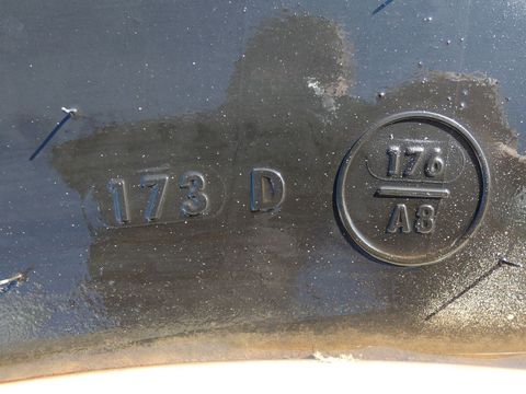 [3342-4414989-7.jpg]