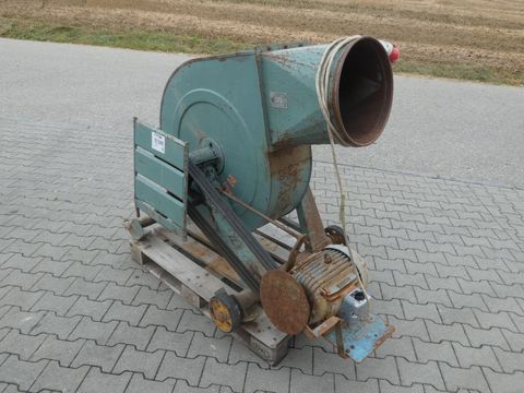 [3342-4415028-3.jpg]