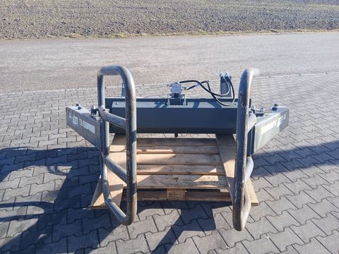 [3342-4788006-7.jpg]