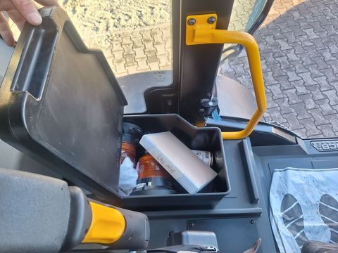 [3342-5038402-19.jpg]