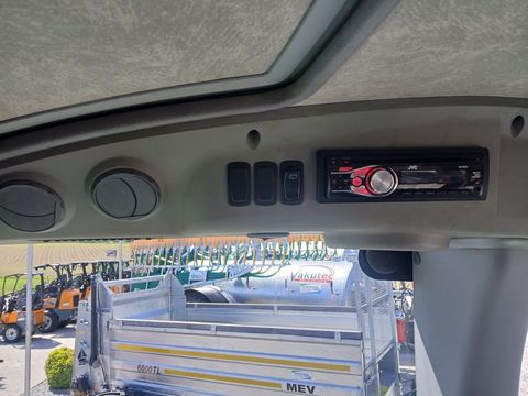 [3342-5158961-13.jpg]