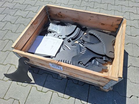 [3342-5416499-1.jpg]