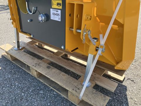 [3342-5427096-9.jpg]