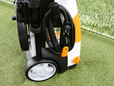 [3342-5559646-7.jpg]