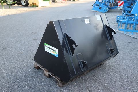 [3342-5563868-3.jpg]